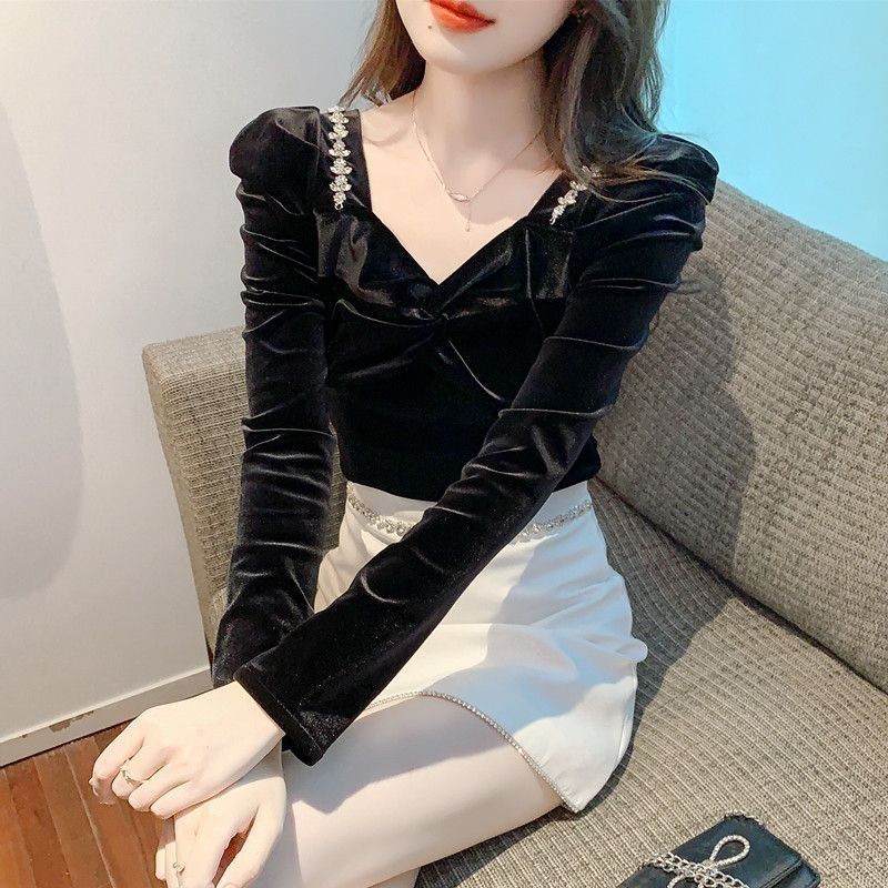 Slim Fit Velvet Women's Shirt  - огляд і ціна Winter Clothing Trends 2025 Women'S